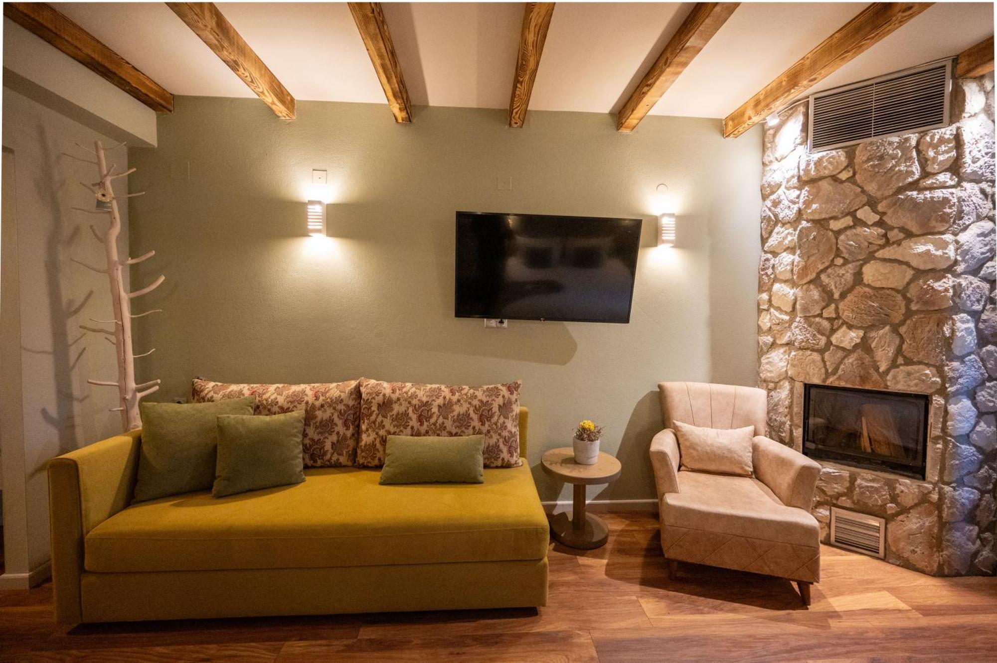 Rouista Tzoumerka Resort Vourgareli エクステリア 写真